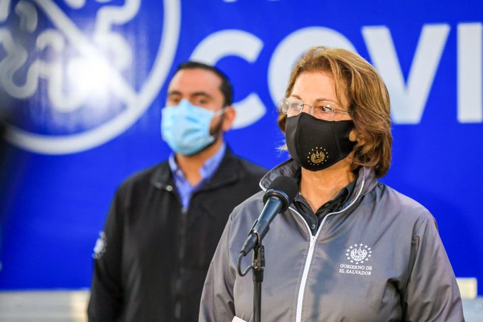Gobierno llama hoy a todos los docentes a acercarse a los puntos autorizados para vacunarse contra el COVID19 gobierno-llama-hoy-a-todos-los-docentes-a-acercarse-a-los-puntos-autorizados-para-vacunarse-contra-el-covid19